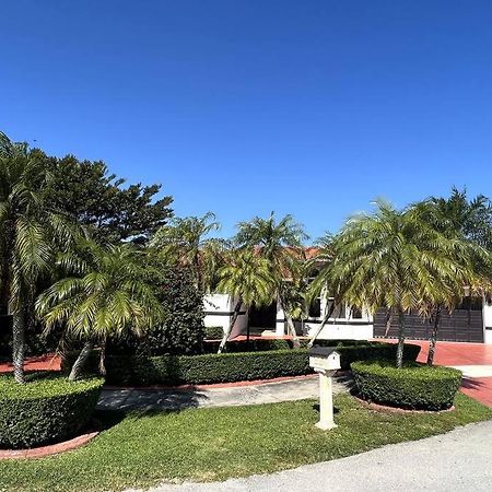 Sunny Getaway: Relaxing Miami Home Tamiami Exterior photo