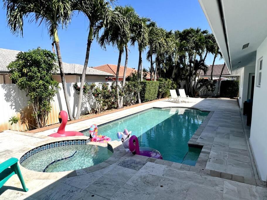 Sunny Getaway: Relaxing Miami Home Tamiami Exterior photo