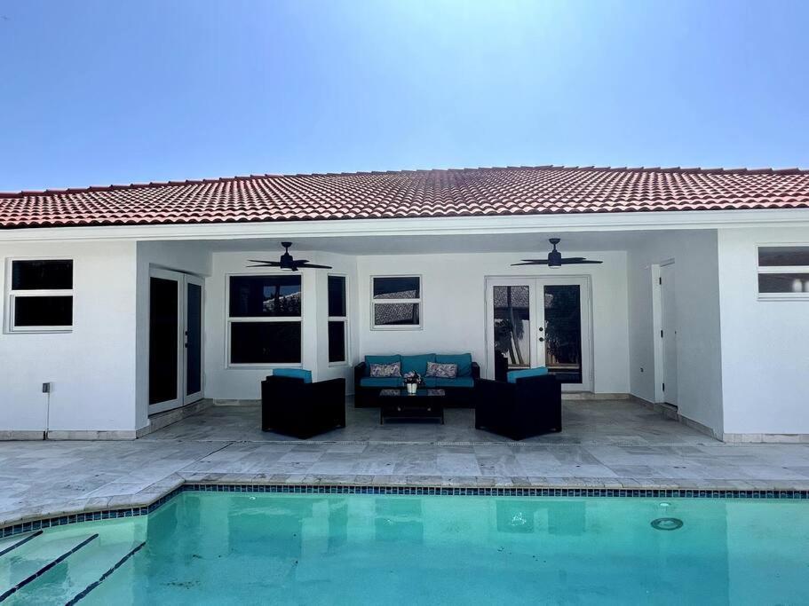 Sunny Getaway: Relaxing Miami Home Tamiami Exterior photo